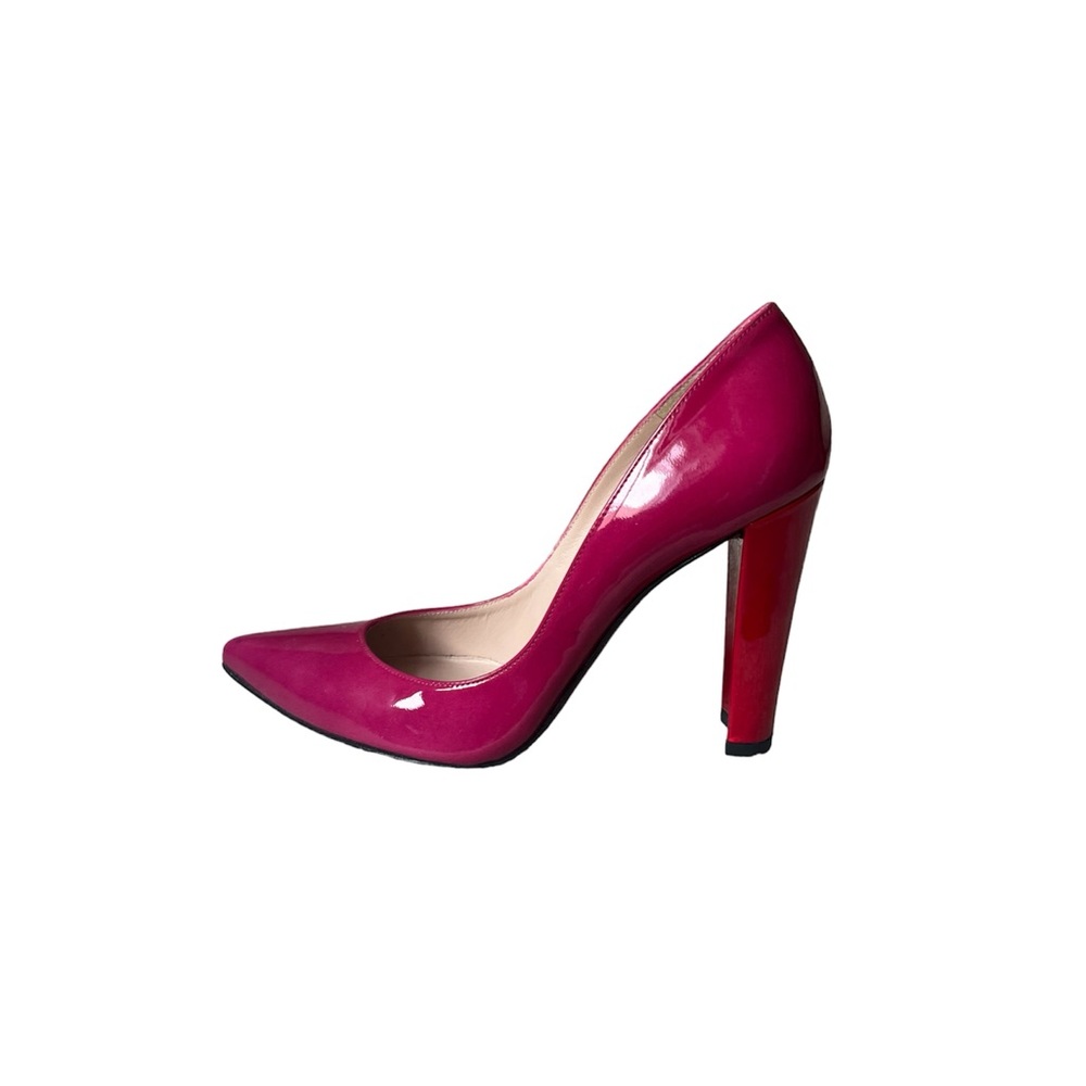 Stuart Weitzman Patent Leather Pump (Size 8)